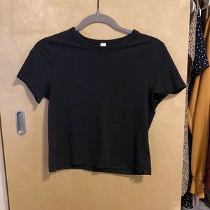 Cropped lululemon T-shirt